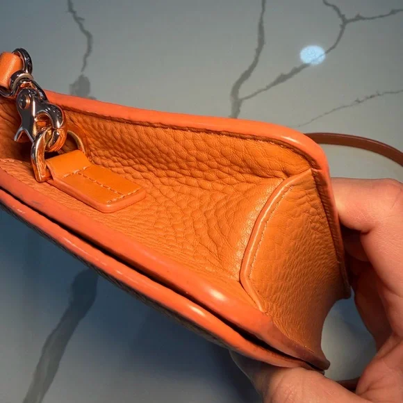 Dagne Dover peach leather crossbody bag - Picture 13 of 16